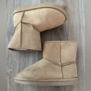 Old Navy Faux Suede Booties 9